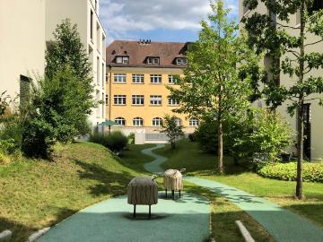 Modern & cozy Apartment near City Center with terrace, Stuttgart Amsterdam Apartments for Rent