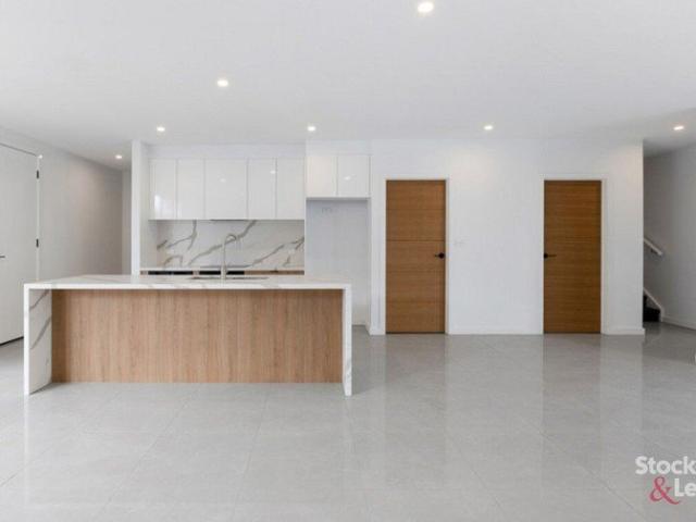 Modern Coastal Townhouse