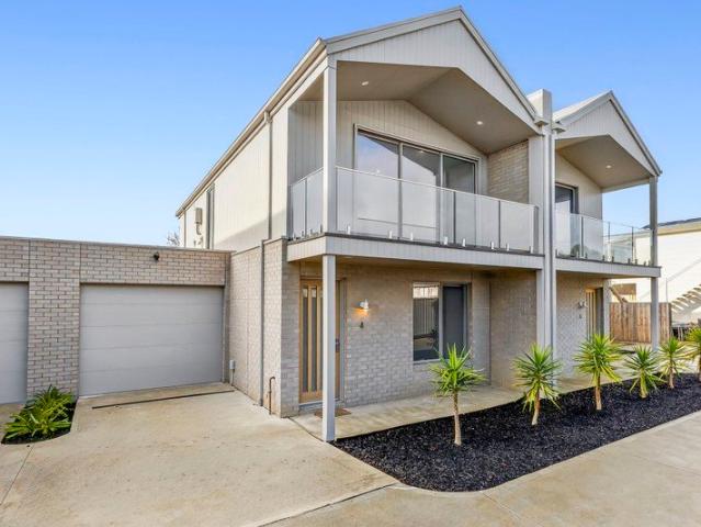 Modern Coastal Townhouse Just Moments from the Beach