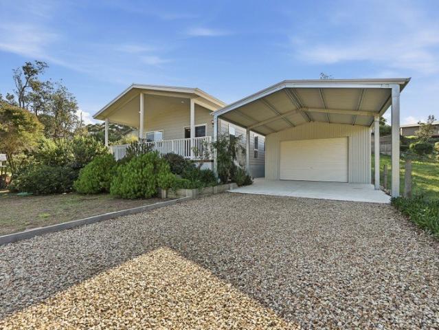 Modern Coastal Elegance in the Heart of Venus Bay