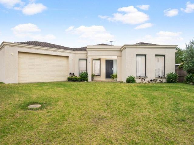 Modern Coastal Elegance in Tranquil Indented Head