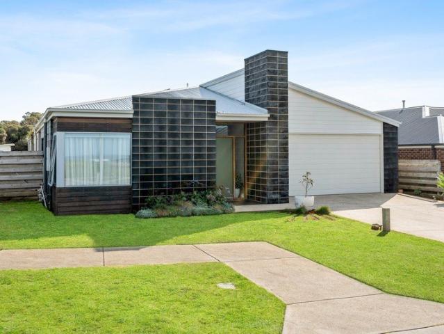 Modern Coastal Family Living