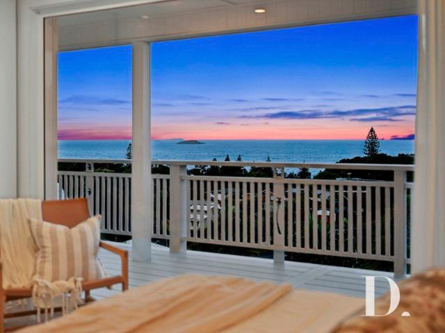 Modern Coastal Home With Exceptional Ocean Views
