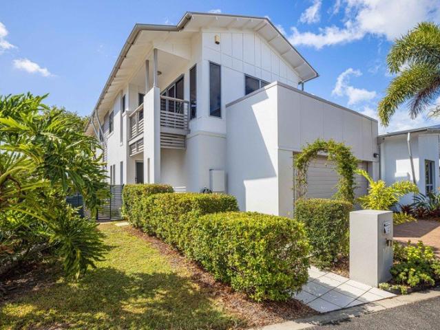 Modern Coastal Living in a Prime Location
