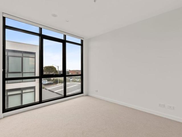 Modern Coastal Living in a Prime Ocean Grove Location