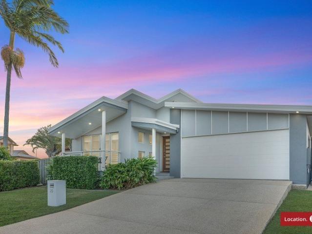 MODERN COASTAL LIVING IN AN EXCLUSIVE GATED COMPLEX WITH POOL & TENNIS COURT