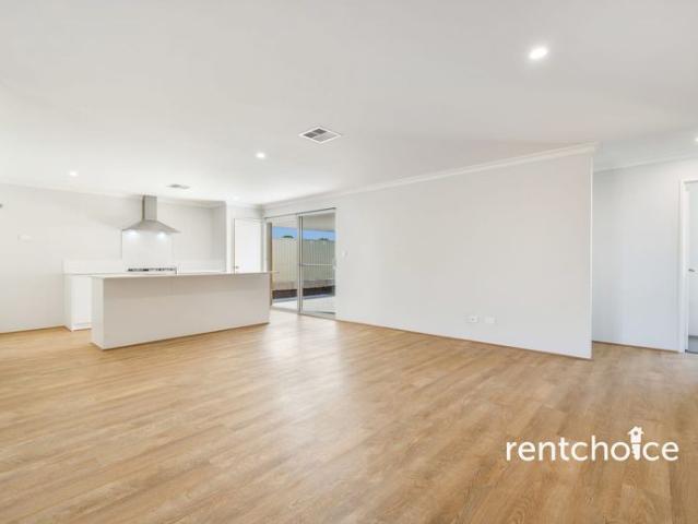 Modern Coastal Living in Sought After Dawesville