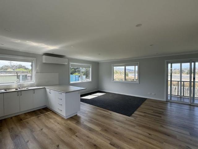 Modern Coastal Living in Primrose Sands