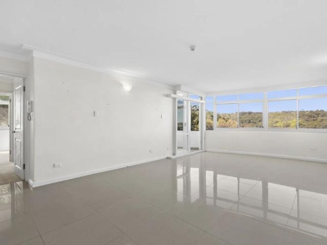 Modern Coastal Living in the Heart of Manly