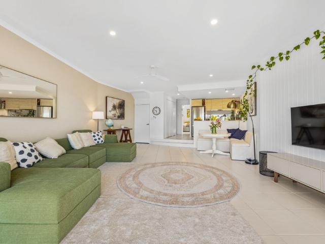Modern Coastal Living in the Heart of Mooloolaba