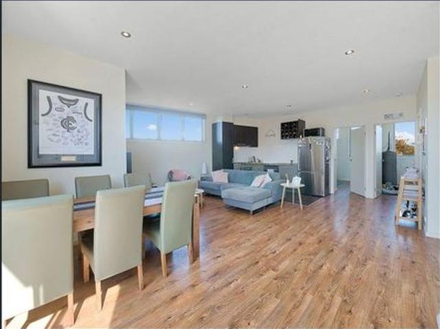 MODERN COASTAL LIVING IN THE HEART OF BONBEACH