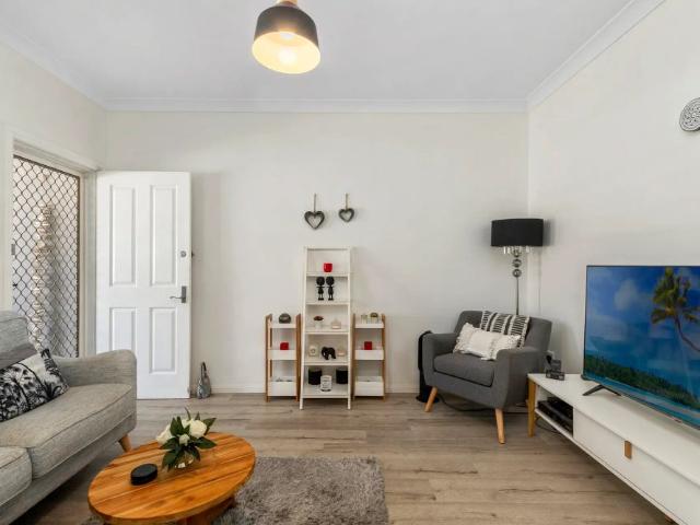 Modern Coastal Living in the Heart of Umina Beach