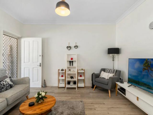 Modern Coastal Living in the Heart of Umina Beach