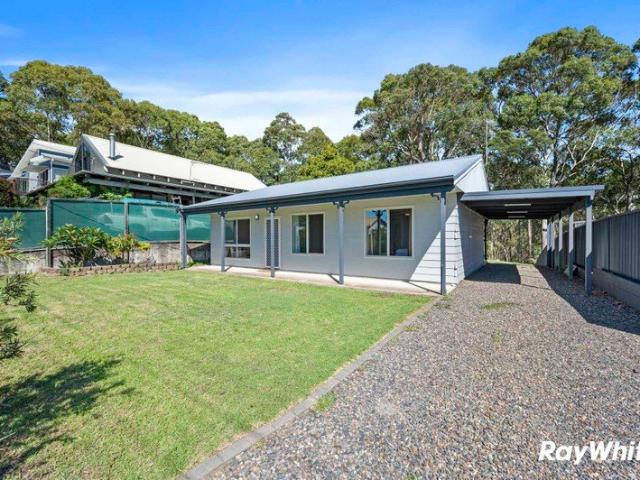 Modern Coastal Living Just Minutes to Moruya & Beaches