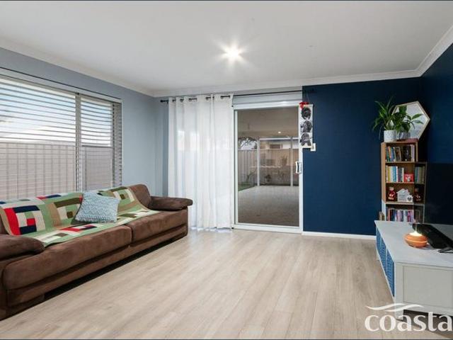 Modern Coastal Living Opposite Natural Bushland