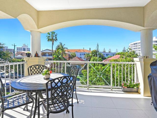 Modern Coastal Living Renovated Unit with Water Views