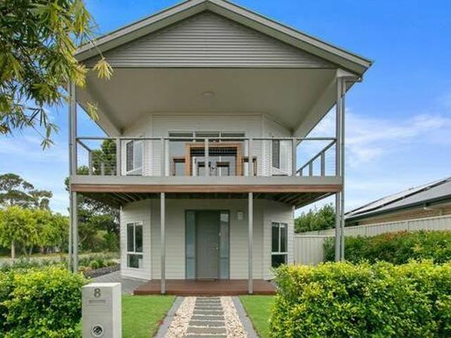 Modern Coastal Living Walk To The Beach