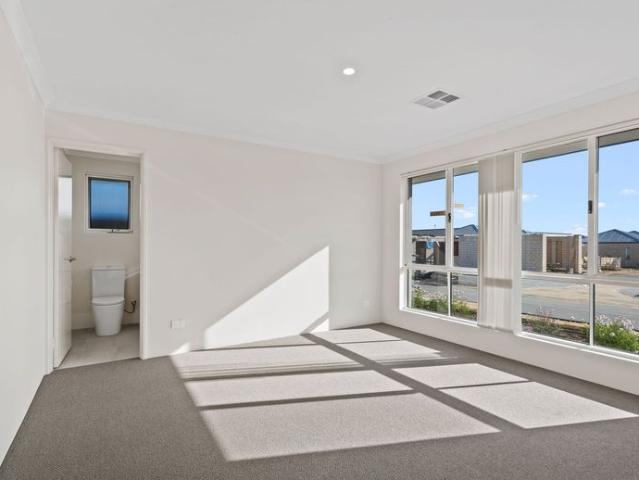 Modern Coastal Living with 4x4 Height Garage & Scullery in Golden Bay
