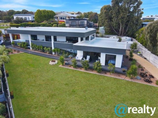 Modern Coastal Luxury at Opossum Bay Privacy and Views