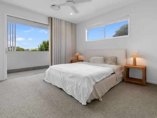 Fully Furnished Beachside Gem