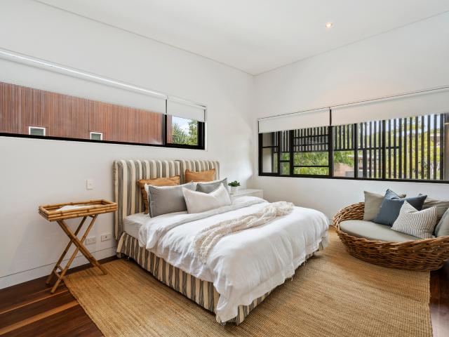 Modern Coastal Luxury in a Family Friendly Estate in Noosa Heads