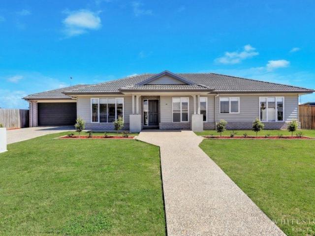 MODERN COASTAL LUXURY JUST 3 YEARS YOUNG