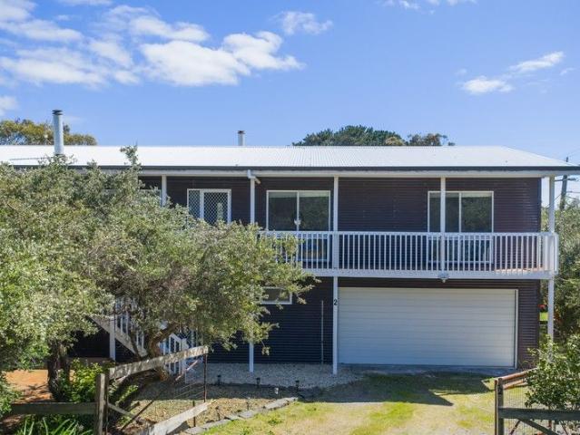 Modern Coastal Luxury with Dual Living Versatility