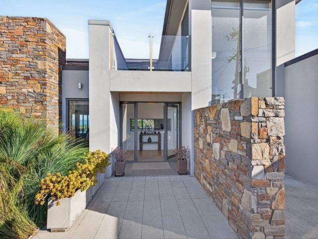 MODERN COASTAL MASTERPIECE