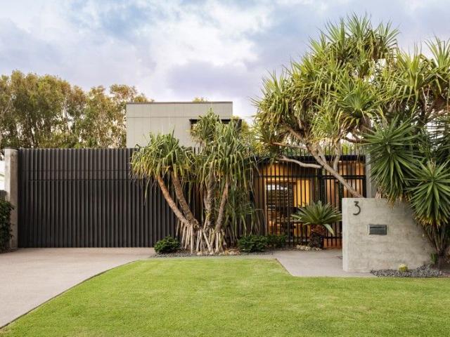 Architectural Beach House, 150m to the Ocean