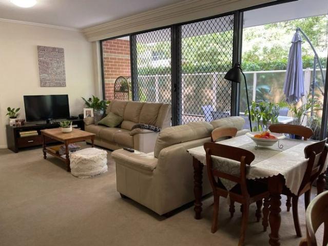 Modern Comfort 2 bed apartment with Quality and convenient lifestyle in the heart of Waitara
