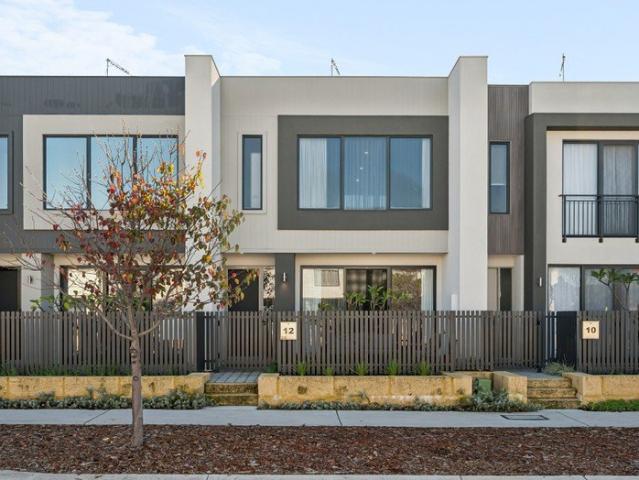 Modern Comfort, Timeless Style & Low Maintenance Living