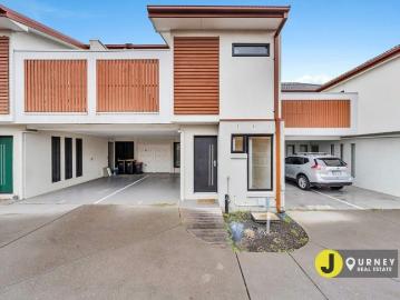 MODERN COMFORT AND CONVENIENCE IN CENTRAL LOCATION!