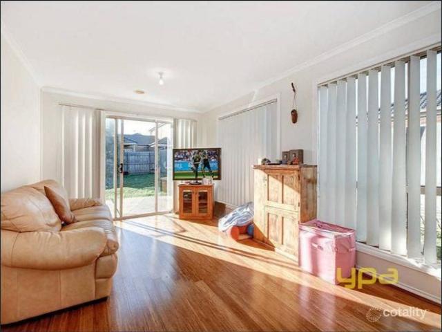 Modern Comfort and Convenience in a Perfect Location!