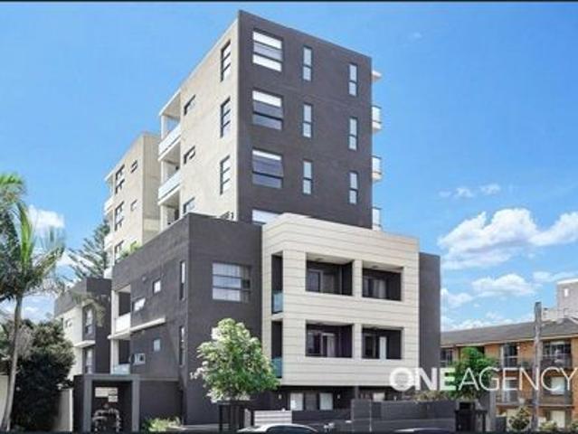 MODERN COMFORT AND CONVENIENCE IN THE HEART OF WOLLONGONG