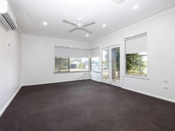 Modern Comfort and Family Living in a Convenient Location