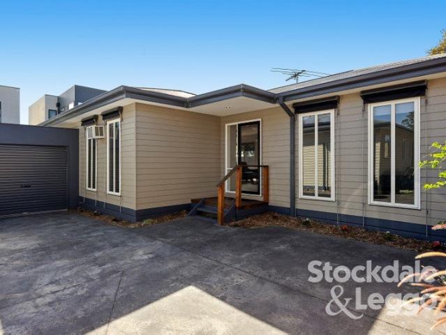 Modern Comfort and Low Maintenance Appeal