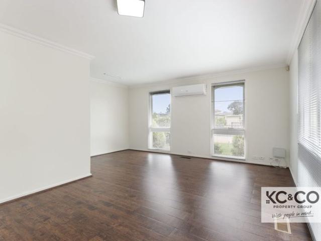 Modern Comfort & Convenient Living in Prime Keysborough