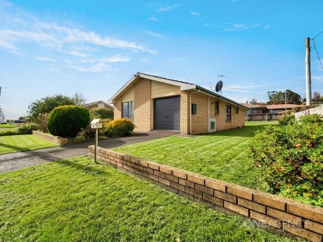 Modern Comfort, Convenient Location & Easy Living