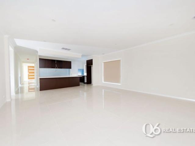 Modern Comfort & Convenience in Thornhill Park – 4 Bedroom Family Home!