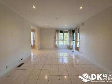 Modern Comfort & Convenience in the Heart of Deer Park
