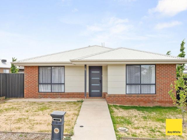 Modern Comfort & Easy Care Living in Huntly