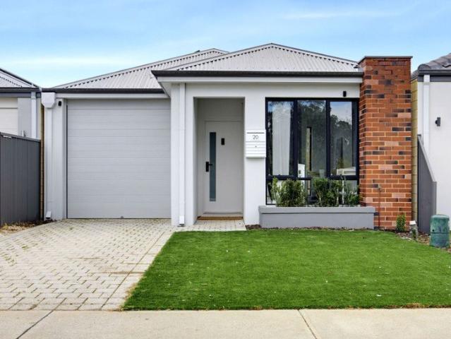 MODERN COMFORT, EFFORTLESS LIVING, CUL DE SAC LOCATION. LOCK UP AND LEAVE