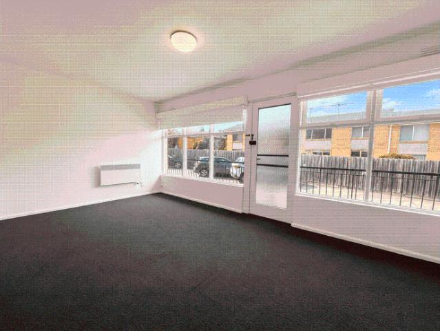 Modern Comfort in the Heart of Thornbury
