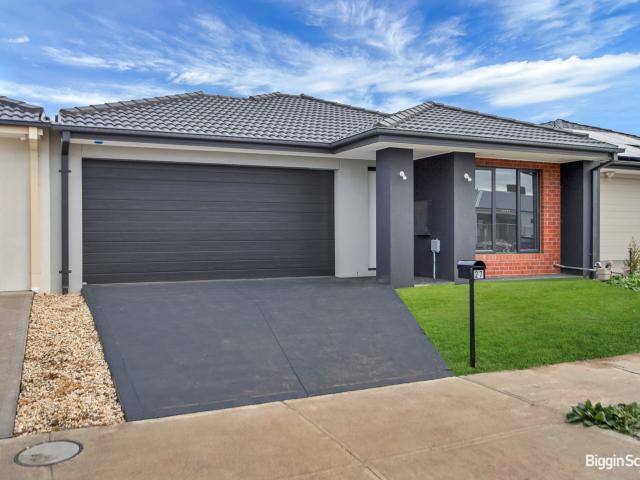 Modern Comfort in a Convenient Doreen Location