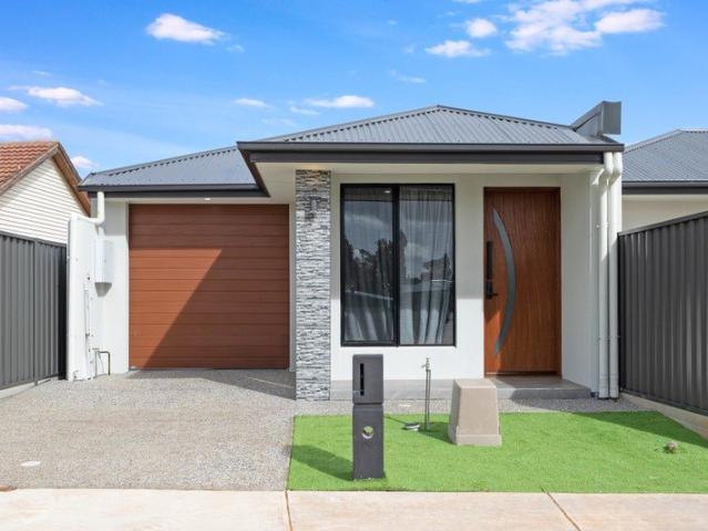 Modern Comfort in a Convenient Location!