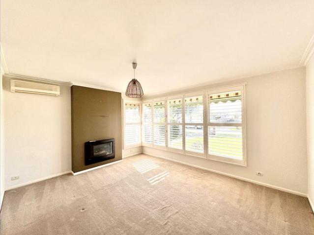 Modern Comfort in a Convenient Newcomb Location