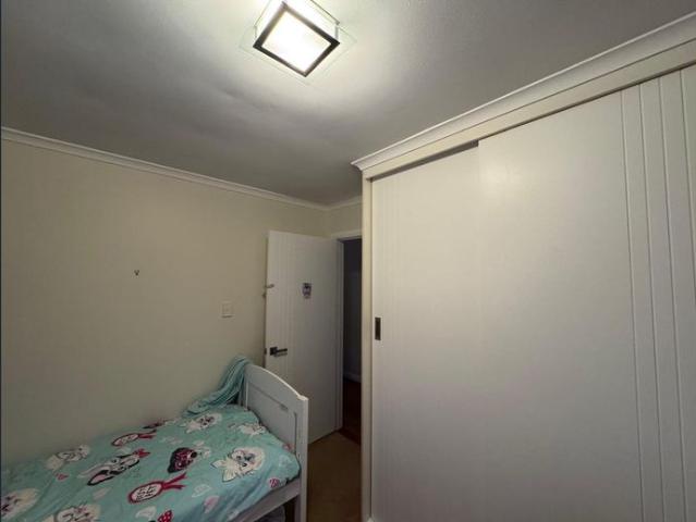 Modern Comfort in a Peaceful Cul de Sac