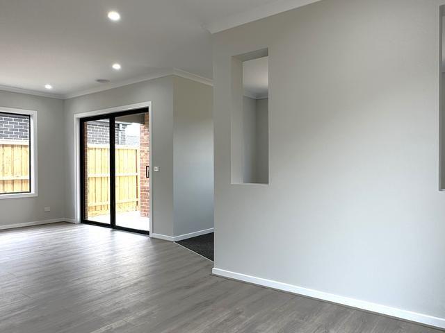 Modern Comfort in a Peaceful Setting!