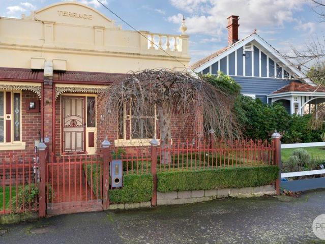 Modern Comfort in a Premium Ballarat Central Location