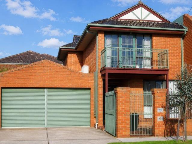 Modern Comfort in a Prime Coburg Location